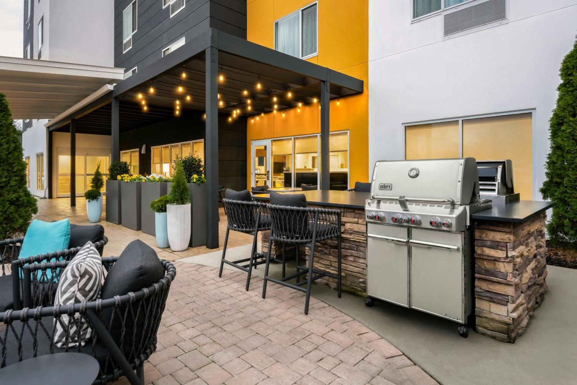 Towneplace Suites By Marriott Montgomery Eastchase Εξωτερικό φωτογραφία