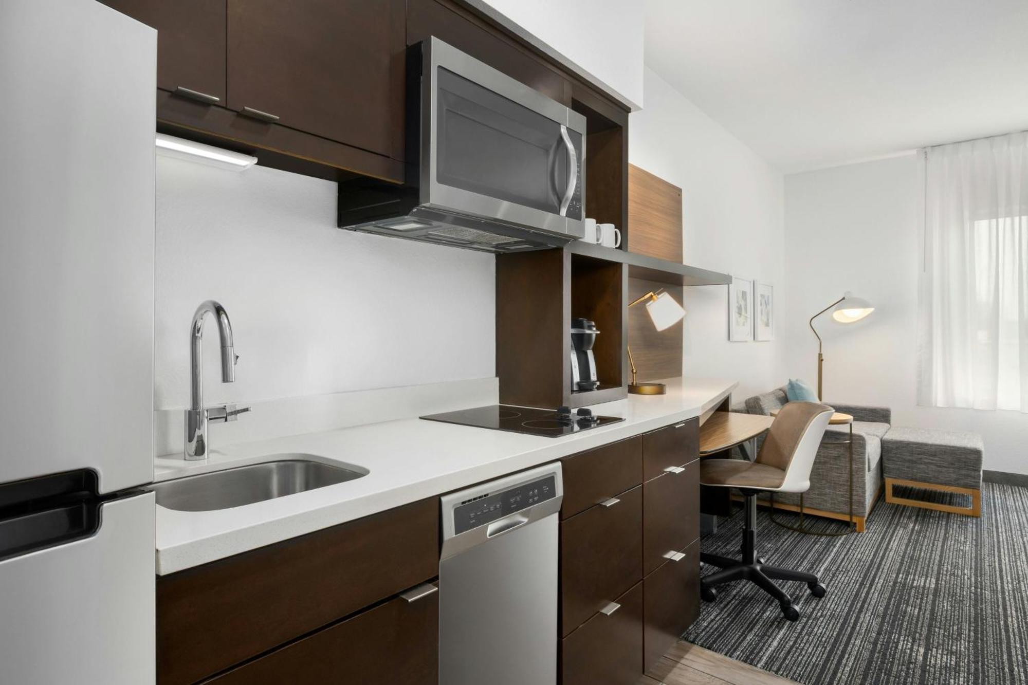 Towneplace Suites By Marriott Montgomery Eastchase Εξωτερικό φωτογραφία